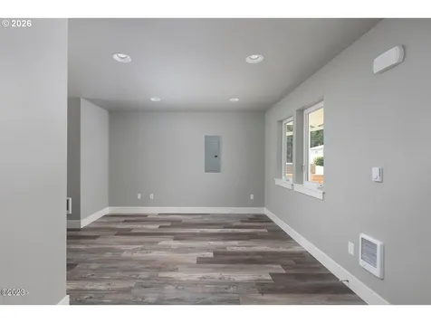646 SE Reef Avenue Lincoln City OR 97367