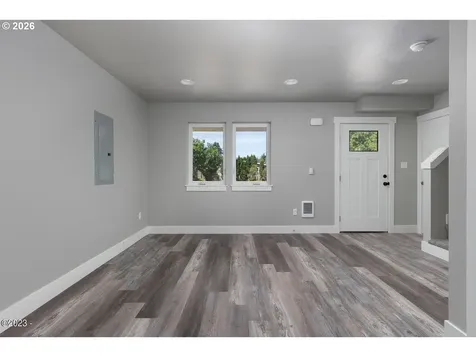 646 SE Reef Avenue Lincoln City OR 97367