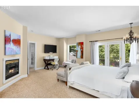 1505 Country Club Road Lake Oswego OR 97034