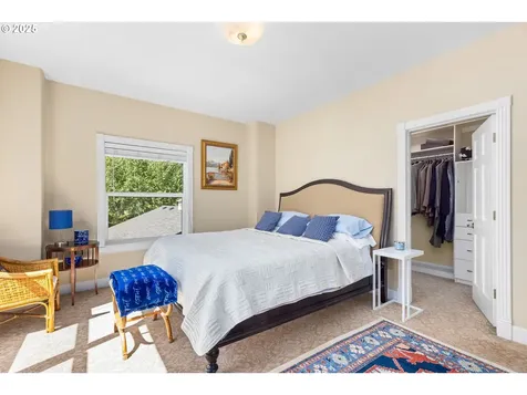 1505 Country Club Road Lake Oswego OR 97034