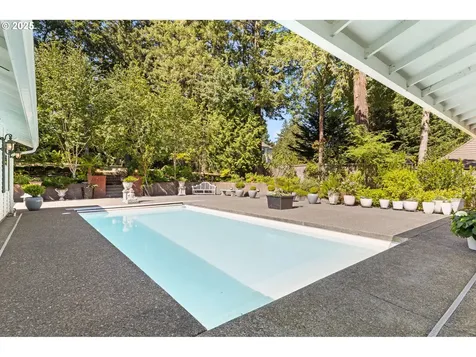 1505 Country Club Road Lake Oswego OR 97034