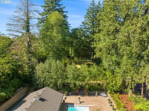 1505 Country Club Road Lake Oswego OR 97034