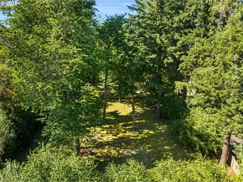 1505 Country Club Road Lake Oswego OR 97034