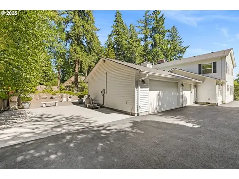 1505 Country Club Road Lake Oswego OR 97034