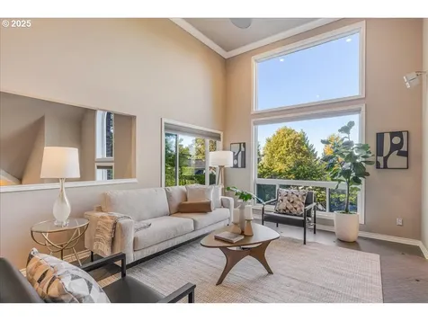 8770 SW 71st Place Portland OR 97223