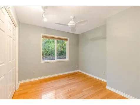 8770 SW 71st Place Portland OR 97223