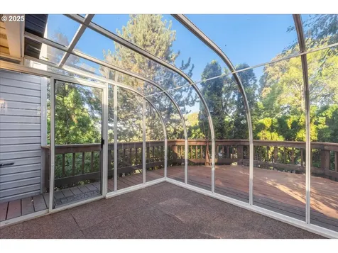 8770 SW 71st Place Portland OR 97223