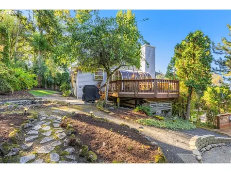 8770 SW 71st Place Portland OR 97223