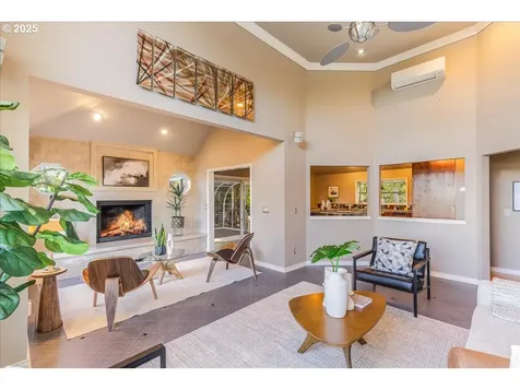 8770 SW 71st Place Portland OR 97223