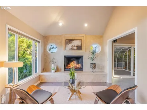 8770 SW 71st Place Portland OR 97223