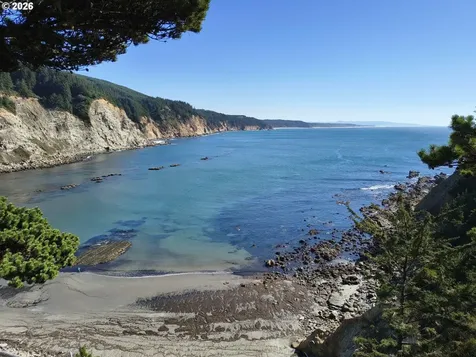 0 Fulton Avenue Coos Bay OR 97420