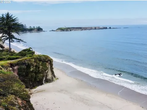 0 Fulton Avenue Coos Bay OR 97420