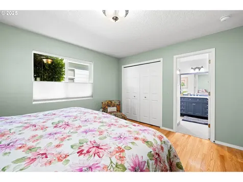 20674 NE Shore View Drive Fairview OR 97024