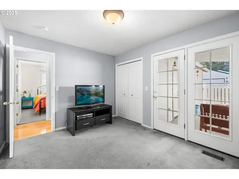 20674 NE Shore View Drive Fairview OR 97024