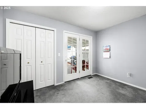 20674 NE Shore View Drive Fairview OR 97024