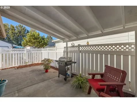 20674 NE Shore View Drive Fairview OR 97024