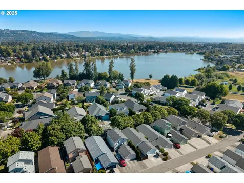 20674 NE Shore View Drive Fairview OR 97024