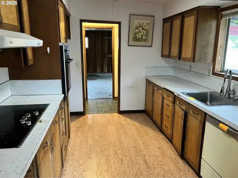 17817 Oatfield Road Gladstone OR 97027