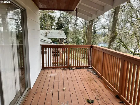 17817 Oatfield Road Gladstone OR 97027