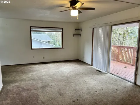 17817 Oatfield Road Gladstone OR 97027