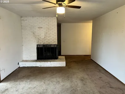 17817 Oatfield Road Gladstone OR 97027