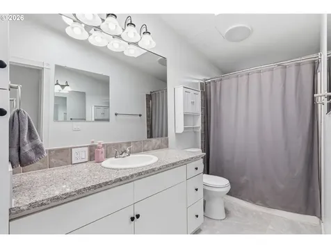 5318 NW 304th Street Ridgefield WA 98642
