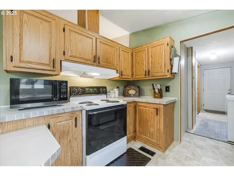 114 Getchell Court Amity OR 97101