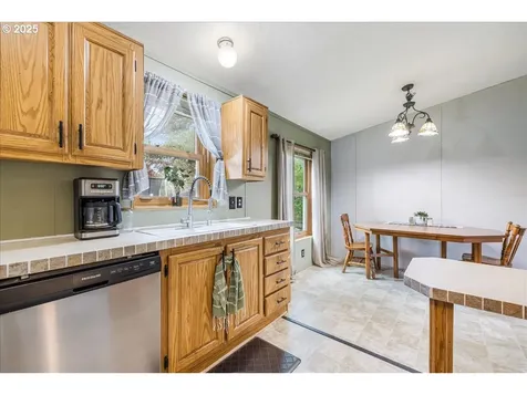 114 Getchell Court Amity OR 97101