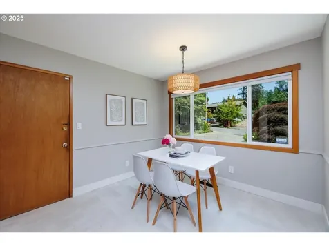 15 SW 95th Avenue Portland OR 97225