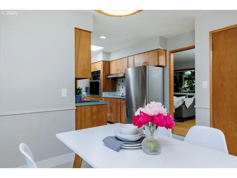 15 SW 95th Avenue Portland OR 97225