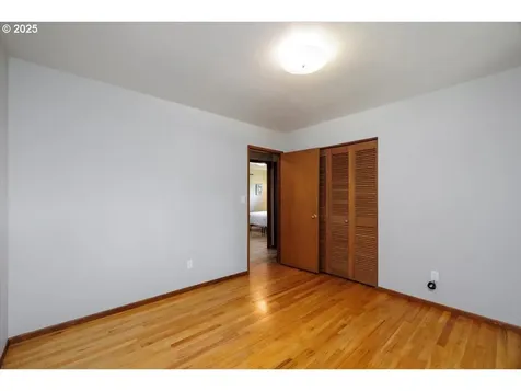 15 SW 95th Avenue Portland OR 97225