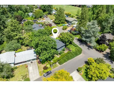 15 SW 95th Avenue Portland OR 97225