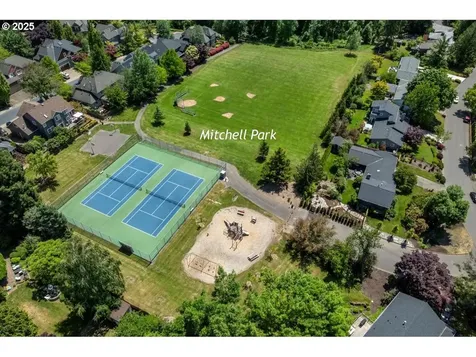 15 SW 95th Avenue Portland OR 97225