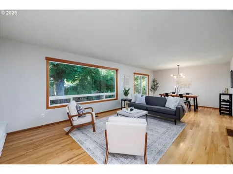 15 SW 95th Avenue Portland OR 97225