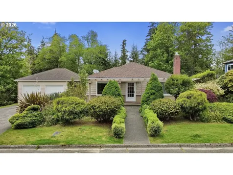 228 Kensington Avenue Astoria OR 97103