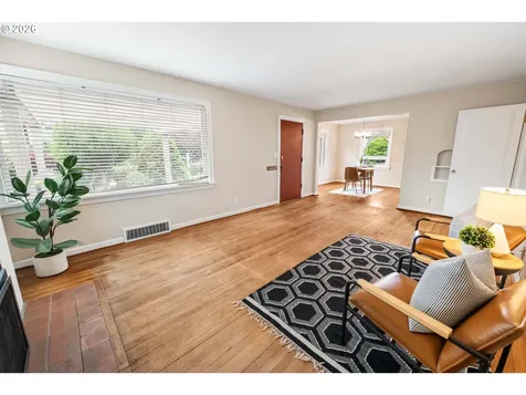 228 Kensington Avenue Astoria OR 97103