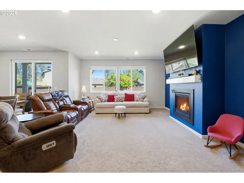 2748 NW William Drive Mcminnville OR 97128