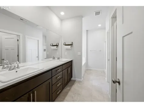 2748 NW William Drive Mcminnville OR 97128