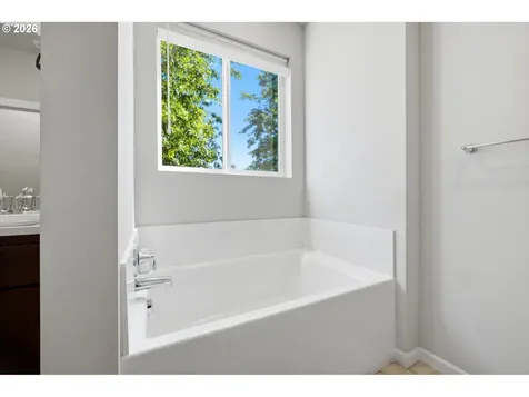 2748 NW William Drive Mcminnville OR 97128
