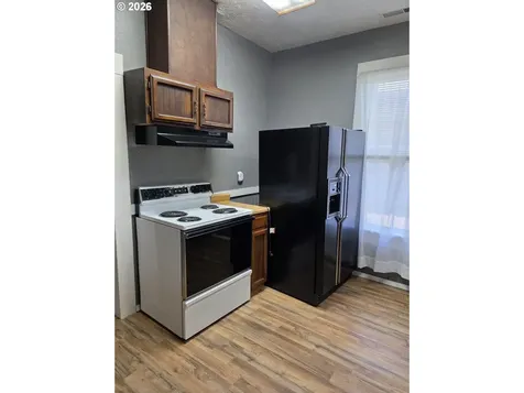 212 SE Mosher Avenue Roseburg OR 97470
