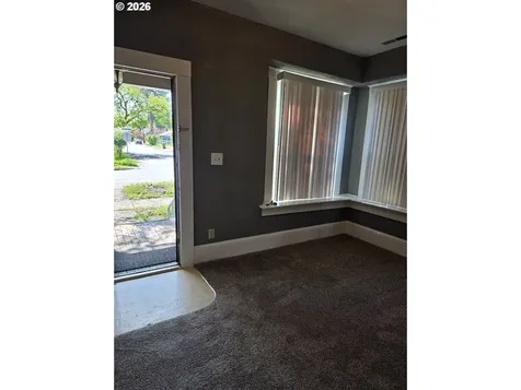 212 SE Mosher Avenue Roseburg OR 97470