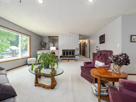 1360 Tamarisk Drive West Linn OR 97068