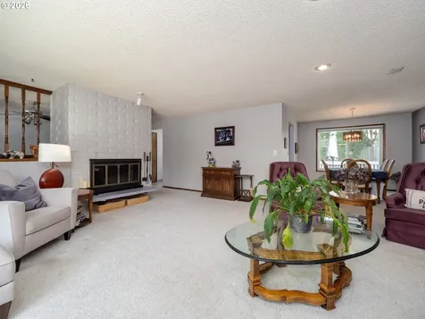 1360 Tamarisk Drive West Linn OR 97068