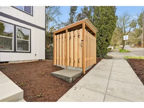 522 S Texas Street Portland OR 97219