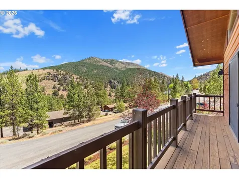 208 Adam Drive Canyon City OR 97820
