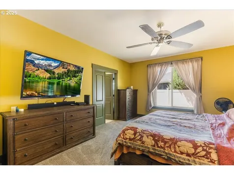 1832 4th Street Hood River OR 97031