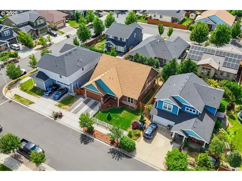 1832 4th Street Hood River OR 97031