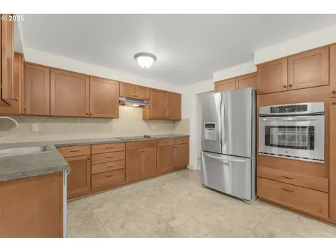 1192 SE 21st Court Gresham OR 97080
