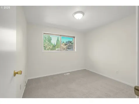 1192 SE 21st Court Gresham OR 97080