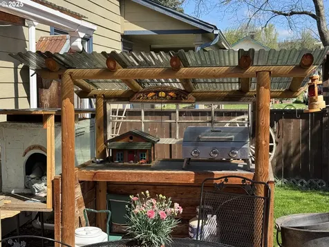 404 E Main Street Goldendale WA 98620